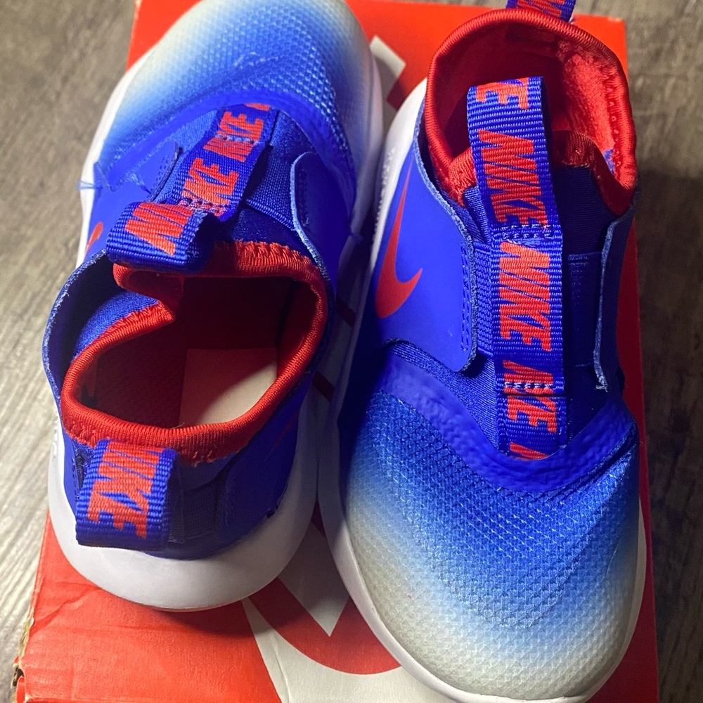 Toddler Nike shoe,Size 9C. 2 pair available